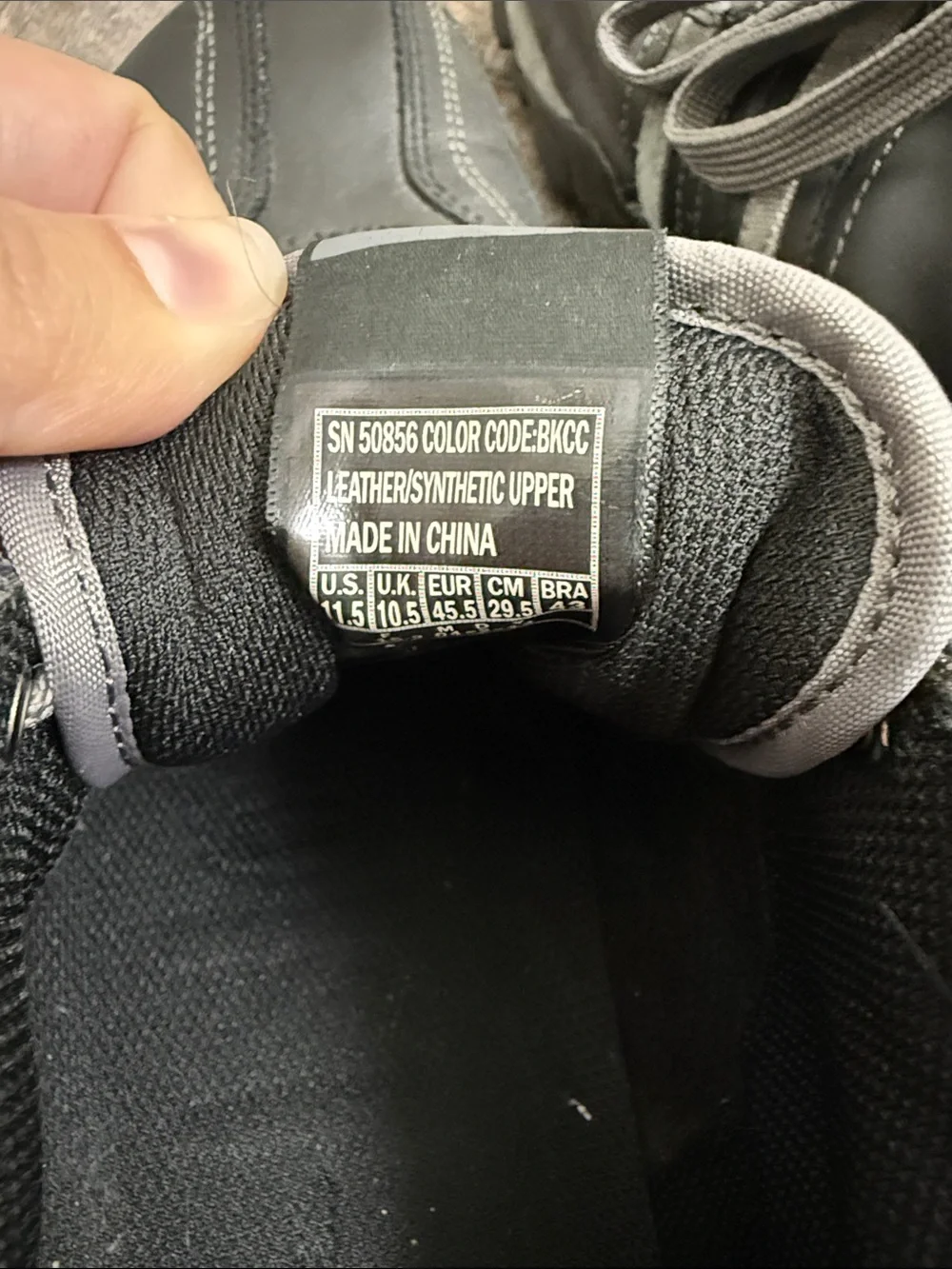 Skechers Men's Black Urban Thread Refresh with Gray Accents